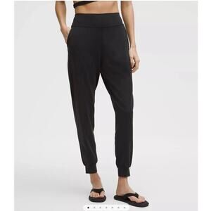 lululemon's Women's Align High-Rise Jogger women's size 4 black stretch